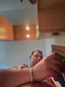 Snapshot of SecretlyDD chatting on 10, 2, 2026 SecretlyDD online show from 10, 2, 2026