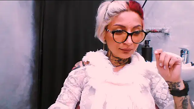 Snapshot of Lucky_Deniz chatting on 22, 11, 2025 Lucky Deniz online show from 22, 11, 2025