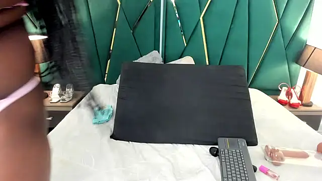 Tamara Myller online show from 22, 9, 2025