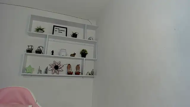 Snapshot of Zizi-campbel chatting on 17, 12, 2024 Zizi-campbel online show from 17, 12, 2024