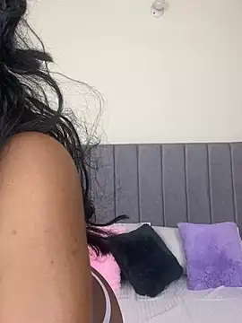 Snapshot of Zizi-campbel chatting on 23, 1, 2025 Zizi-campbel online show from 23, 1, 2025