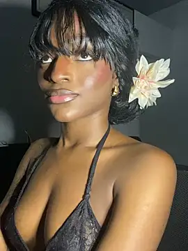 Snapshot of Zizi-campbel chatting on 29, 1, 2025 Zizi-campbel online show from 29, 1, 2025