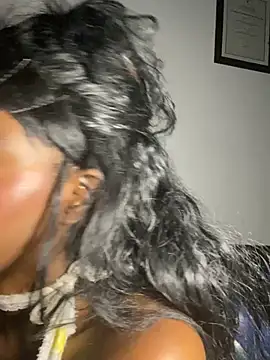 Snapshot of Zizi-campbel chatting on 29, 1, 2025 Zizi-campbel online show from 29, 1, 2025