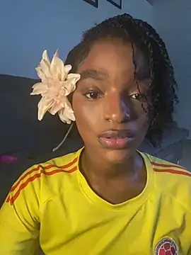 Snapshot of Zizi-campbel chatting on 8, 2, 2025 Zizi-campbel online show from 8, 2, 2025