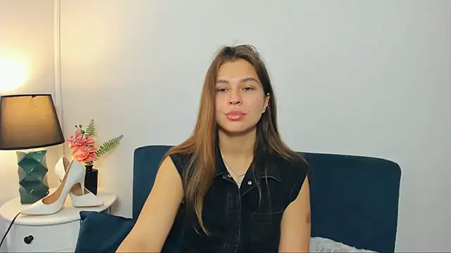 CamilaAmazing online show from 18, 9, 2025