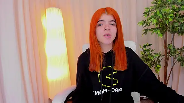 Snapshot of Maddy_bennet chatting on 18, 2, 2025 Maddy bennet online show from 18, 2, 2025