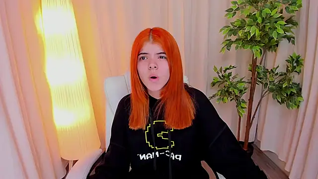 Snapshot of Maddy_bennet chatting on 18, 2, 2025 Maddy bennet online show from 18, 2, 2025