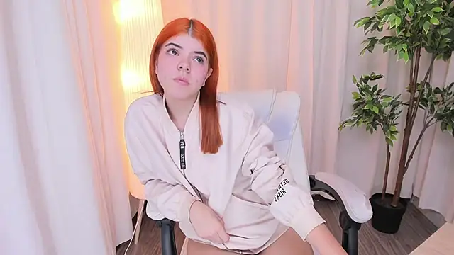 Snapshot of Maddy_bennet chatting on 20, 2, 2025 Maddy bennet online show from 20, 2, 2025