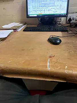 Snapshot of Hillz_king_98 chatting on 25, 9, 2025 Hillz king 98 online show from 25, 9, 2025