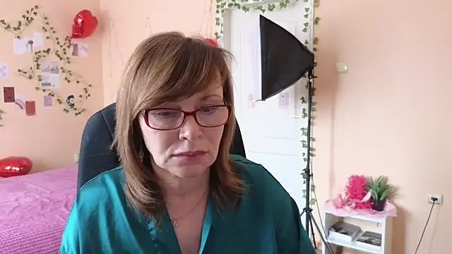 Snapshot of Miss_Moren chatting on 27, 3, 2026 Miss Moren online show from 27, 3, 2026