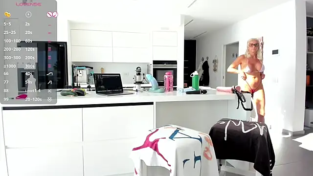 Snapshot of gaiaontop chatting on 29, 11, 2025 gaiaontop online show from 29, 11, 2025