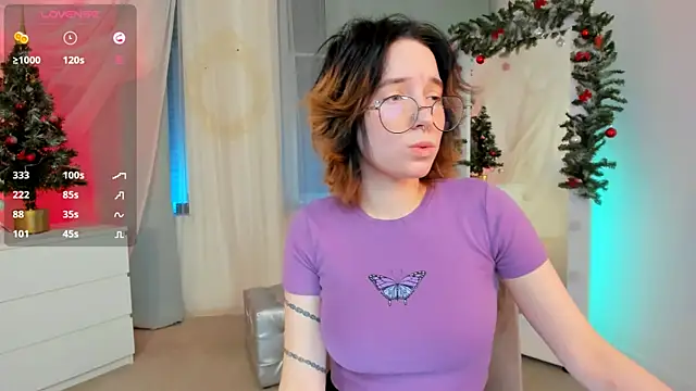 lilithlunna online show from 6, 1, 2025