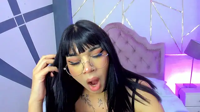 Snapshot of RoseCassie chatting on 20, 1, 2025 RoseCassie online show from 20, 1, 2025