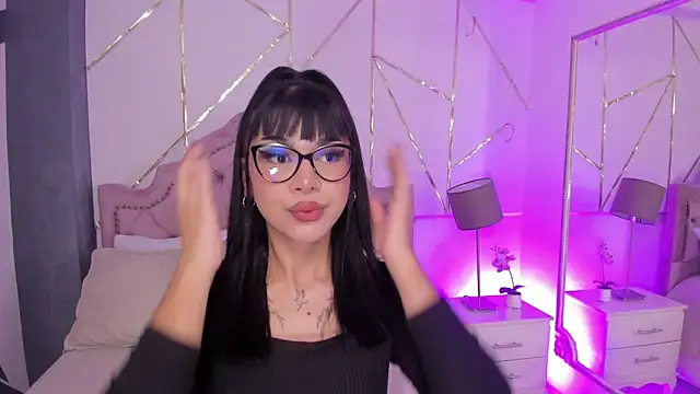 Snapshot of RoseCassie chatting on 24, 1, 2025 RoseCassie online show from 24, 1, 2025