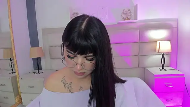 Snapshot of RoseCassie chatting on 21, 2, 2025 RoseCassie online show from 21, 2, 2025