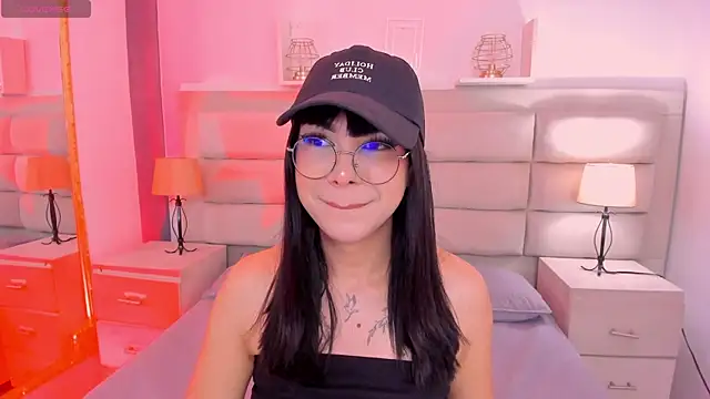 Snapshot of RoseCassie chatting on 2, 3, 2025 RoseCassie online show from 2, 3, 2025
