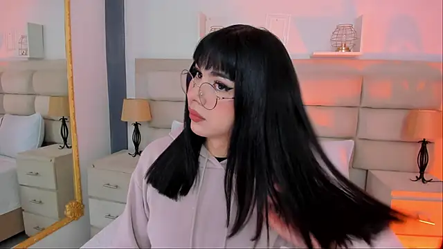 Snapshot of RoseCassie chatting on 8, 3, 2025 RoseCassie online show from 8, 3, 2025