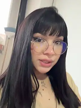 Snapshot of RoseCassie chatting on 11, 3, 2025 RoseCassie online show from 11, 3, 2025