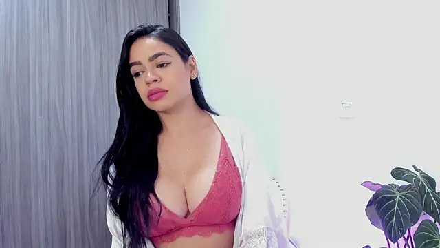 Sara Leblanc online show from 25, 2, 2025