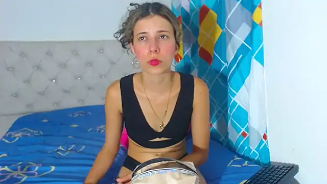 evaFiore online show from 1, 3, 2025