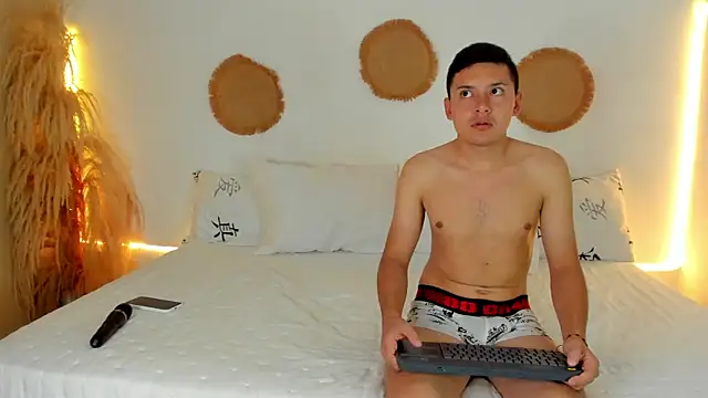 TifannyRossiii online show from 11, 2, 2026