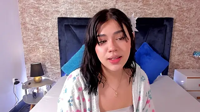 Lily Woodz online show from 9, 3, 2025