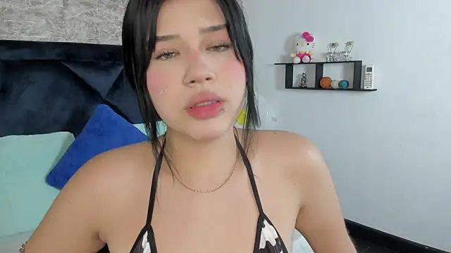 Lily Woodz online show from 26, 9, 2025