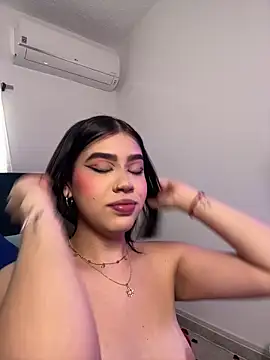 Lily Woodz online show from 14, 2, 2026