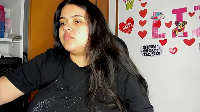 Snapshot of lizzie_c chatting on 9, 3, 2025 lizzie c online show from 9, 3, 2025