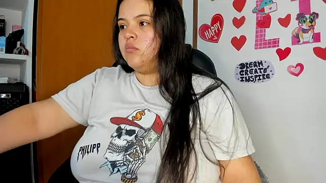 Snapshot of lizzie_c chatting on 18, 3, 2025 lizzie c online show from 18, 3, 2025