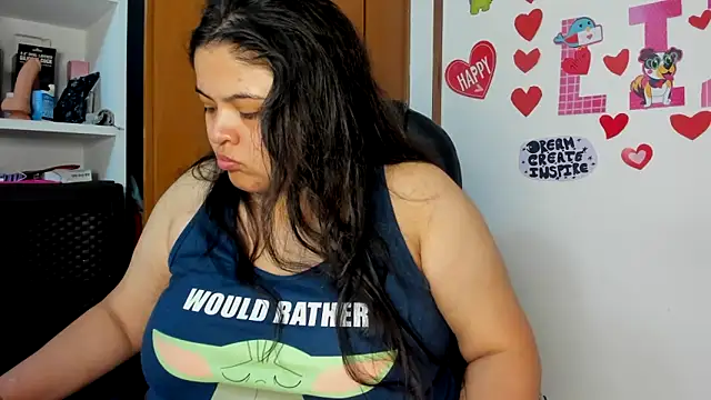 Snapshot of lizzie_c chatting on 21, 3, 2025 lizzie c online show from 21, 3, 2025