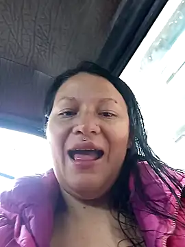 Snapshot of kattia_bk chatting on 4, 1, 2025 kattia bk online show from 4, 1, 2025
