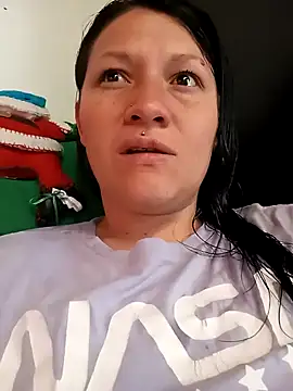 Snapshot of kattia_bk chatting on 6, 1, 2025 kattia bk online show from 6, 1, 2025