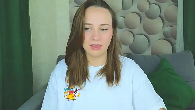 Snapshot of Cute_smile_sharon chatting on 11, 9, 2025 Cute smile sharon online show from 11, 9, 2025