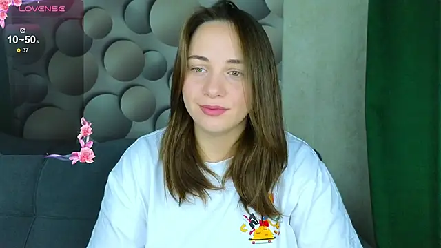 Snapshot of Cute_smile_sharon chatting on 10, 10, 2025 Cute smile sharon online show from 10, 10, 2025