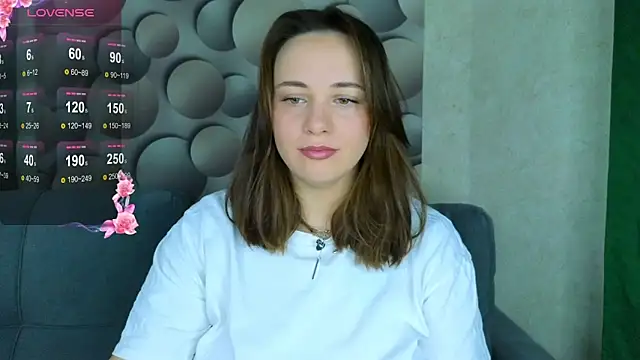 Cute smile sharon online show from 14, 12, 2025