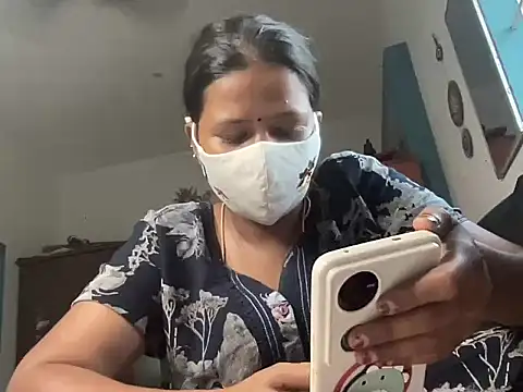 Tamil Sanjana  online show from 5, 4, 2026