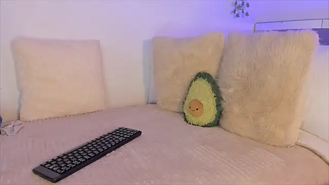 Snapshot of Alissonroses chatting on 7, 3, 2025 Alissonroses online show from 7, 3, 2025