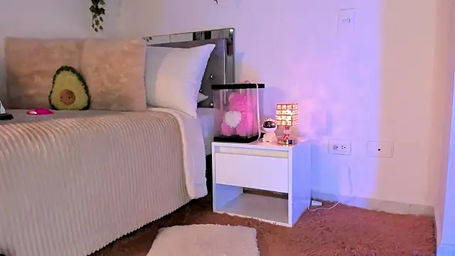 Snapshot of Alissonroses chatting on 31, 10, 2025 Alissonroses online show from 31, 10, 2025