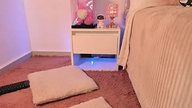 Snapshot of Alissonroses chatting on 28, 11, 2025 Alissonroses online show from 28, 11, 2025