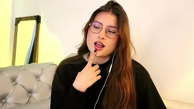 Snapshot of Daisha_Riley chatting on 20, 10, 2025 Daisha Riley online show from 20, 10, 2025