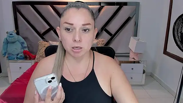 natalia5560 online show from 10, 9, 2025