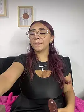 Snapshot of michell_boobs_ chatting on 4, 2, 2025 michell boobs online show from 4, 2, 2025