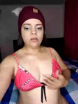 AriaYummy online show from 6, 1, 2025