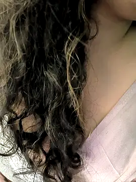 hot menka online show from 12, 3, 2025