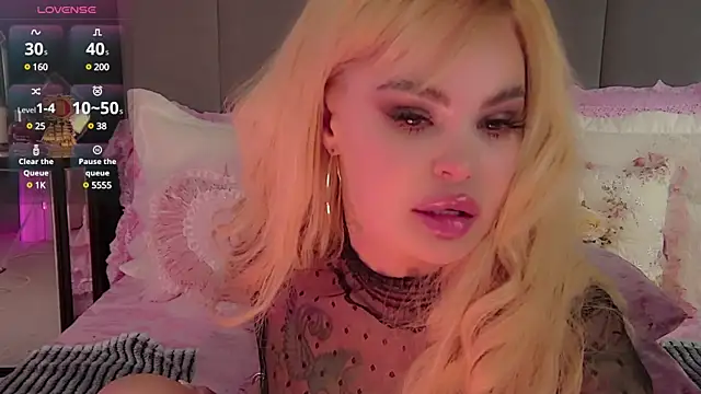 Snapshot of Marussia_luxury chatting on 21, 3, 2025 Marussia luxury online show from 21, 3, 2025