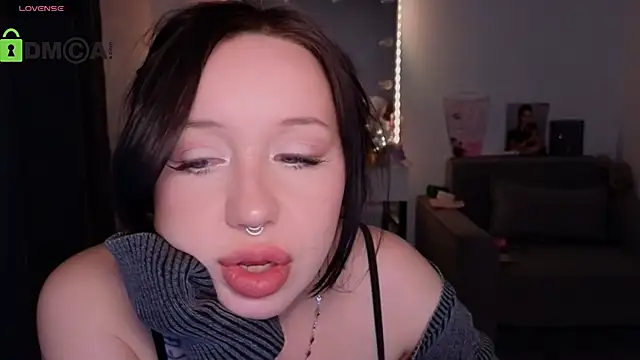 MoranaMissGod online show from 4, 12, 2025