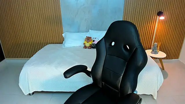 Snapshot of martina_roldam chatting on 5, 11, 2025 martina roldam online show from 5, 11, 2025