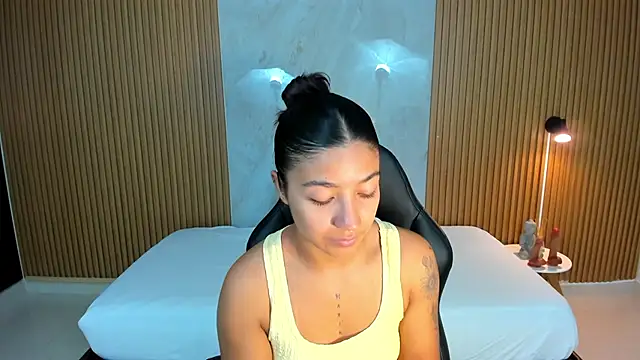 Snapshot of martina_roldam chatting on 7, 11, 2025 martina roldam online show from 7, 11, 2025