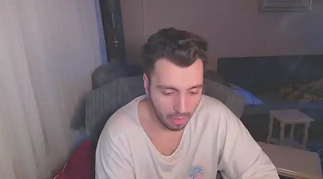 handsomeee04 online show from 10, 3, 2025